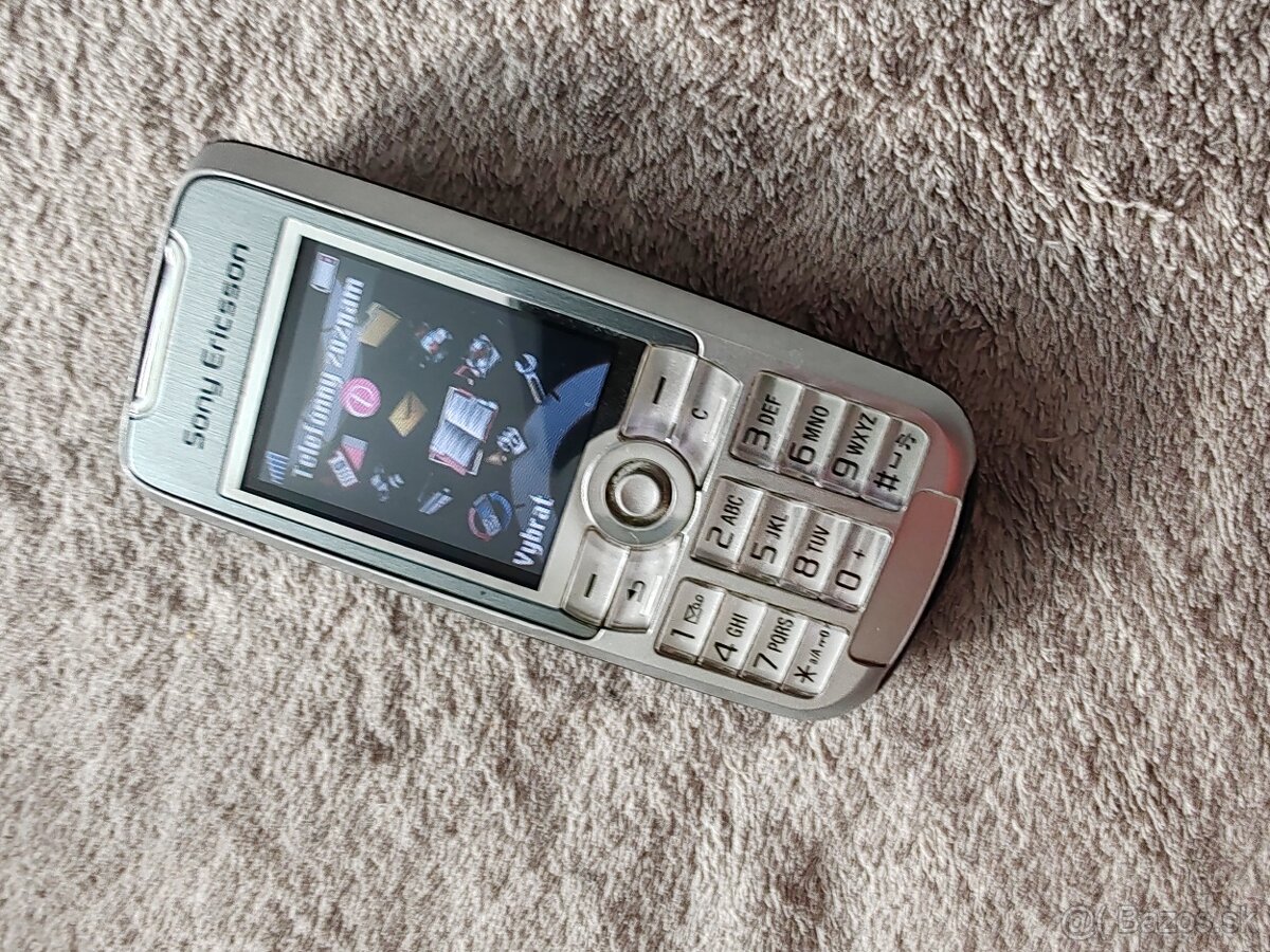 Sony ericsson K700i - RETRO