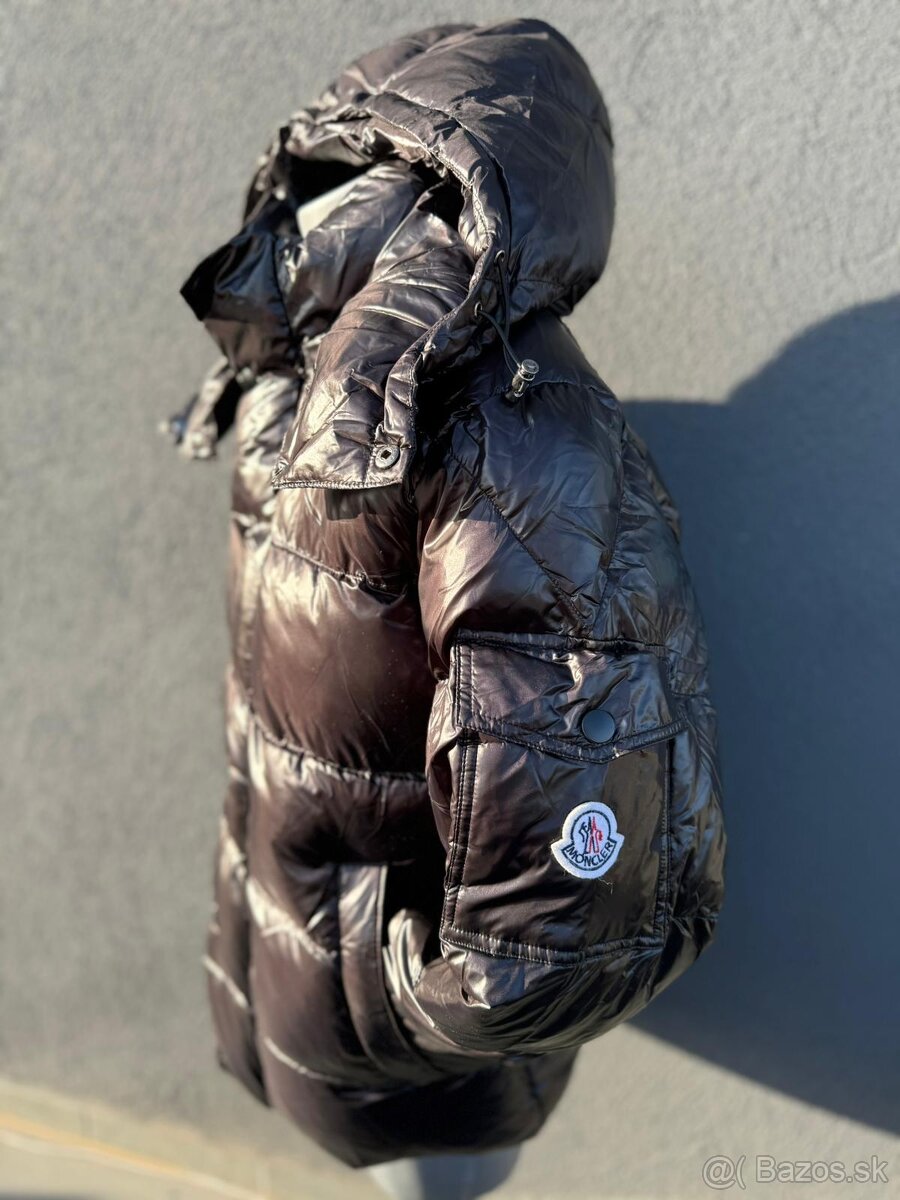 Panska cierna bunda Moncler