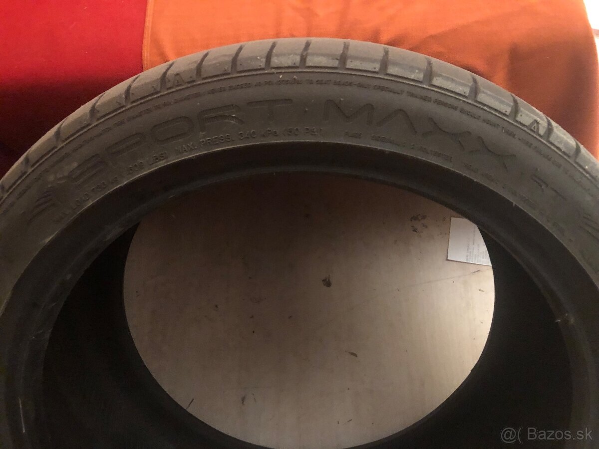 dunlop sport maxx 245/40/18