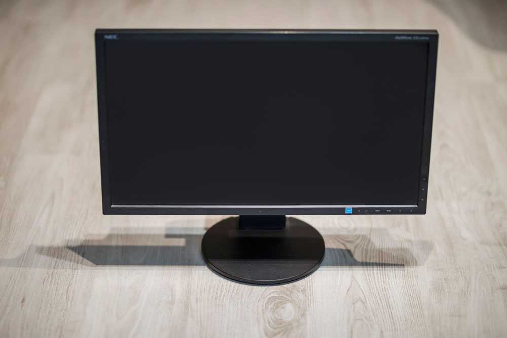 Monitor NEC 234 WMi