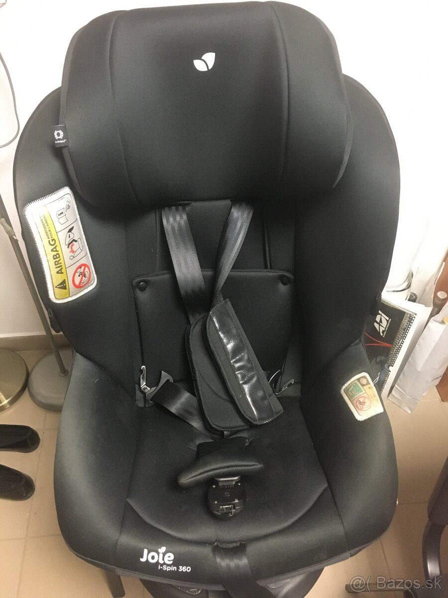 Predam autosedacku Isofix Joie