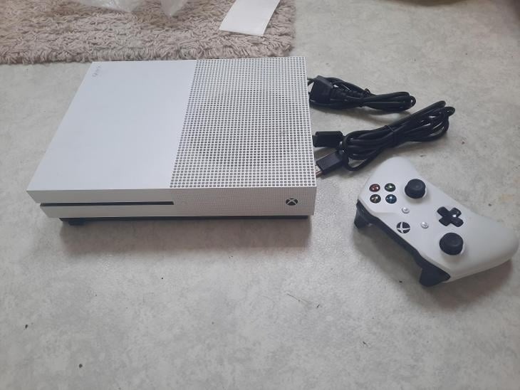 Xbox one s 1Tb