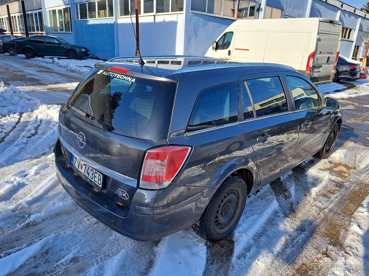 Opel Astra H 1,6 2012