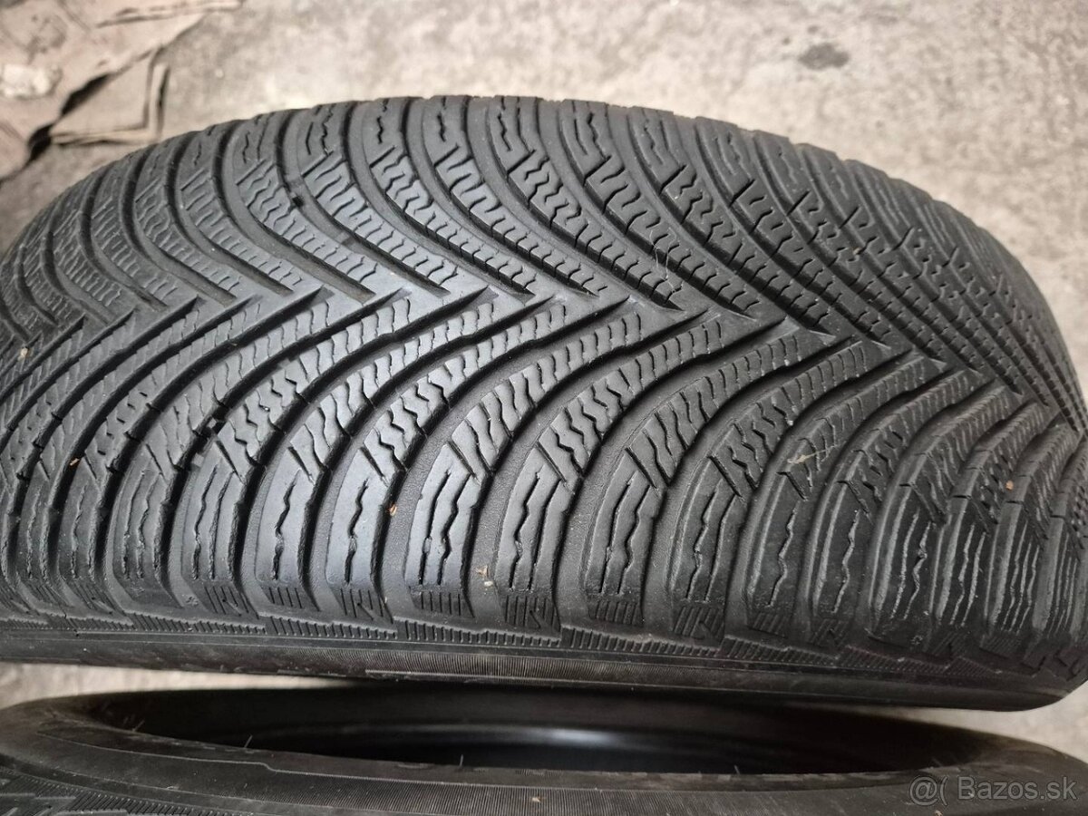 205/60 r16zimné 4 ks MICHELIN dezén 8,2 - 6 mm DOT2019