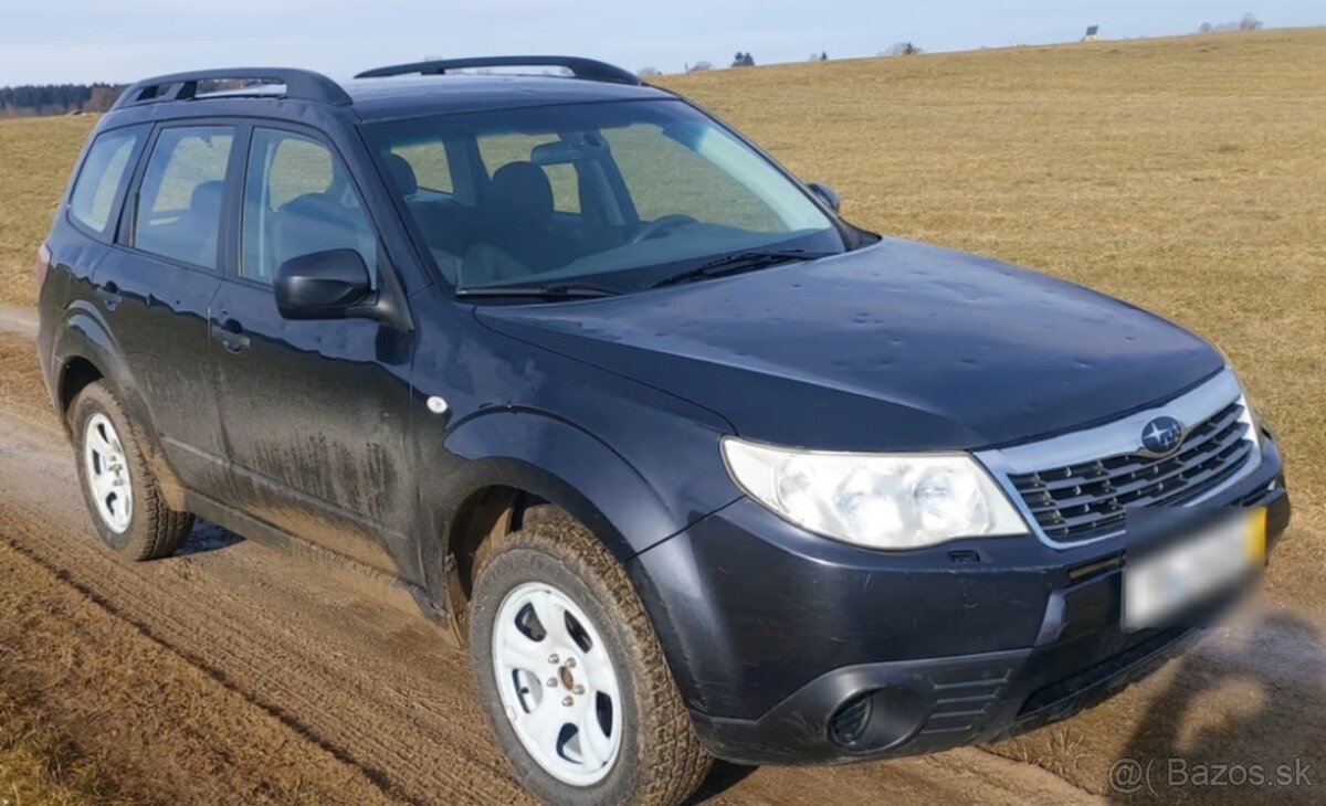 Subaru Forester SH 110kw benzín 4x4 manuál KROUPY