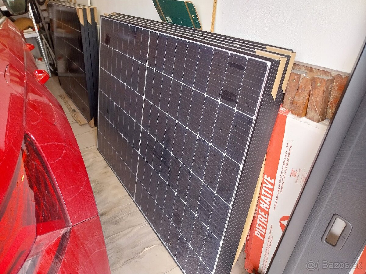 Fotovoltaicke panely ,hybridný menič