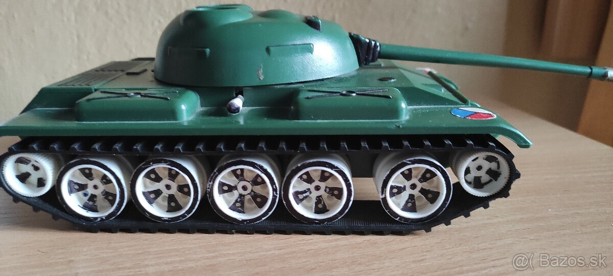 Retro tank