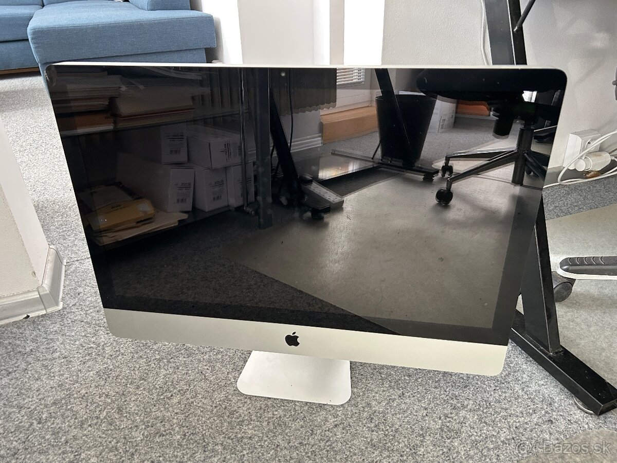 iMac MID 2011 (na náhradné diely)