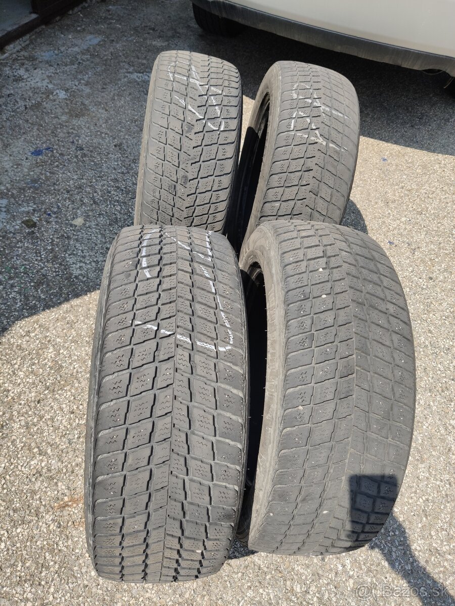 Predám jazdené pneumatiky 235/55 R18 104H