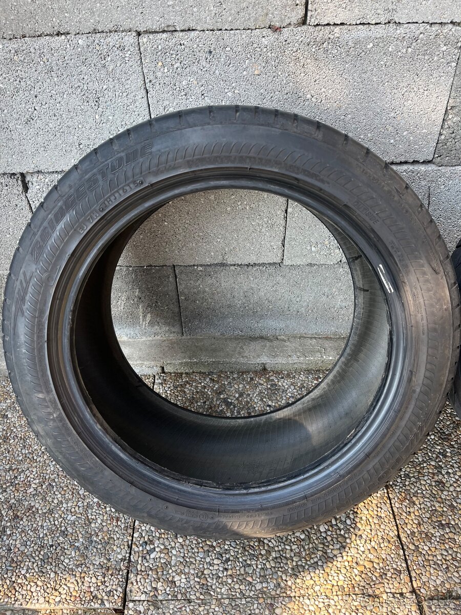 Bridgestone Potenza run flat 275 40 r18