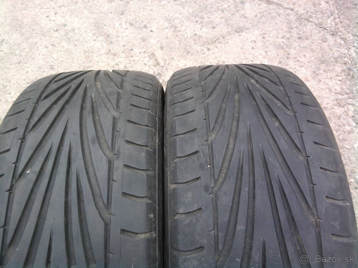 Predam letne pneu 205/55 R16 Toyo