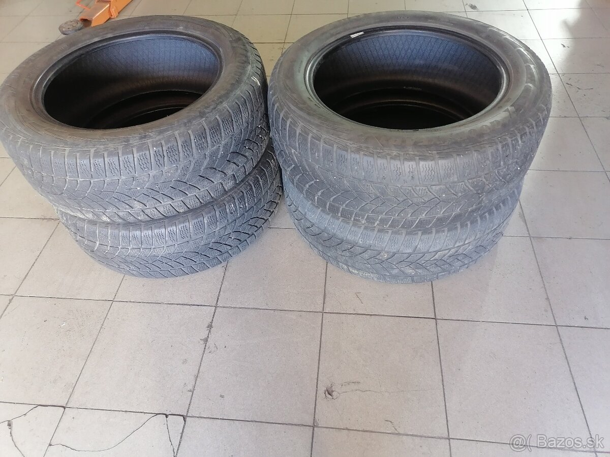 Zimné pneu GOODYEAR 235/55 R18