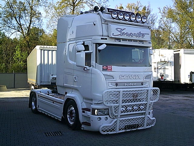 SCANIA R580 V8 TOPLINE-STREAMLINE 2015