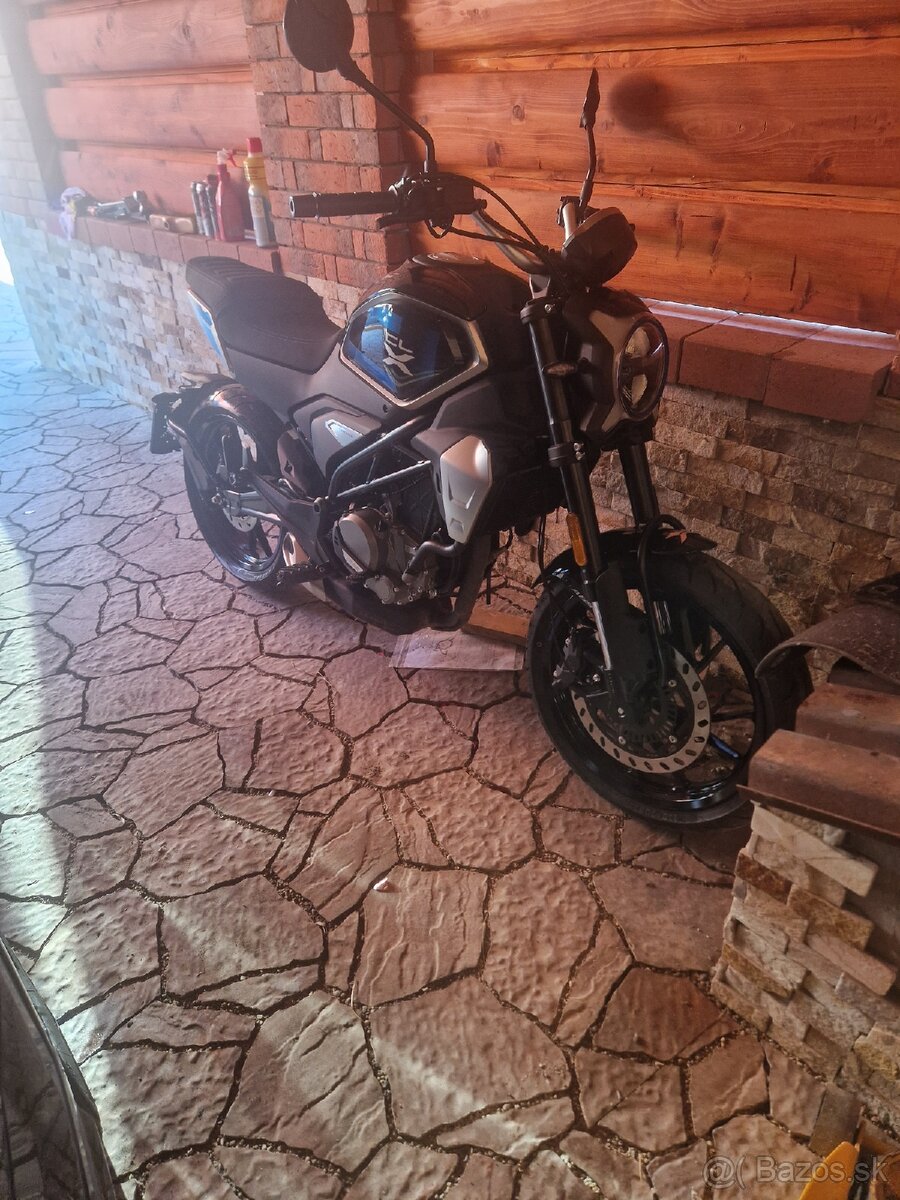 CF moto 300 clx nová