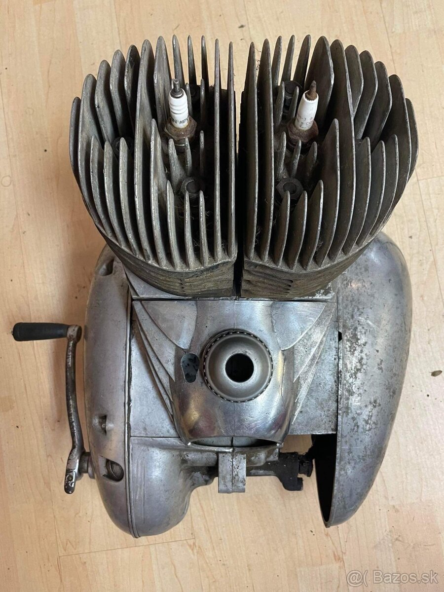 Motor Jawa 350 bez vyrobneho cisla