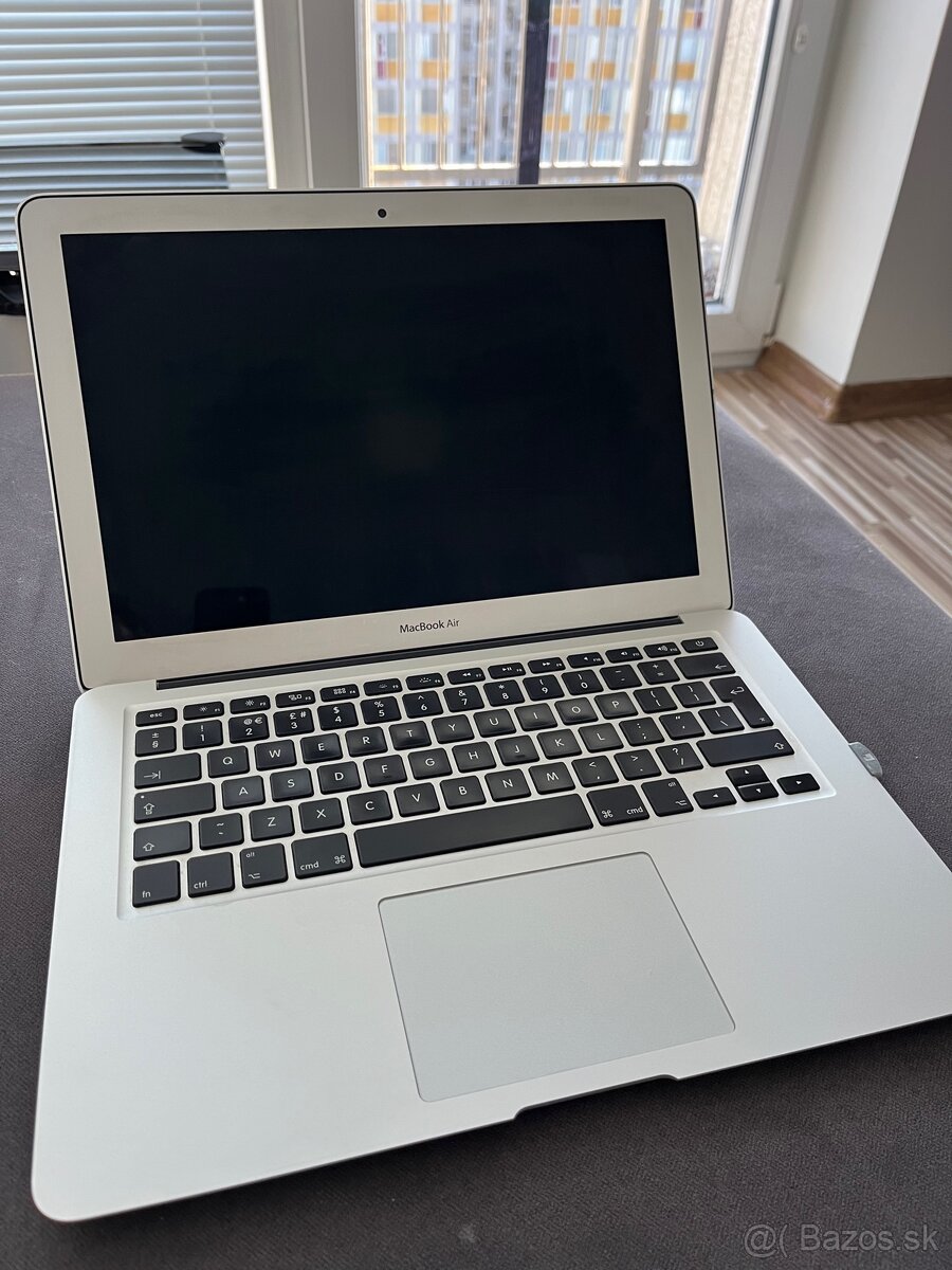 MacBook Air 13 (Early 2015) 256GB