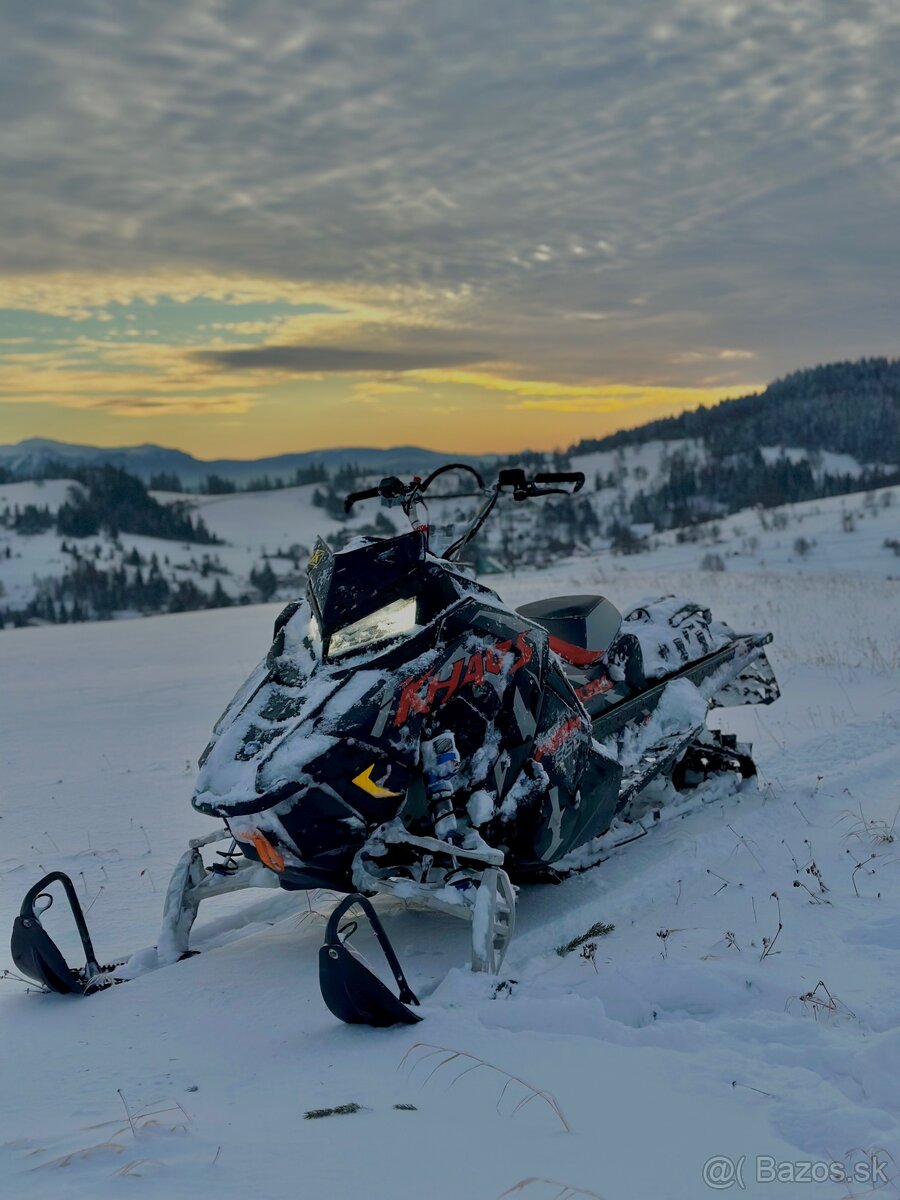 Polaris KHAOS 850 + brzdený vozík