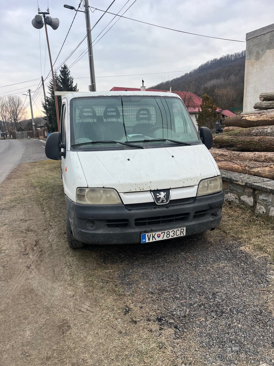 Predám peugeot boxer 2.0hdi valník