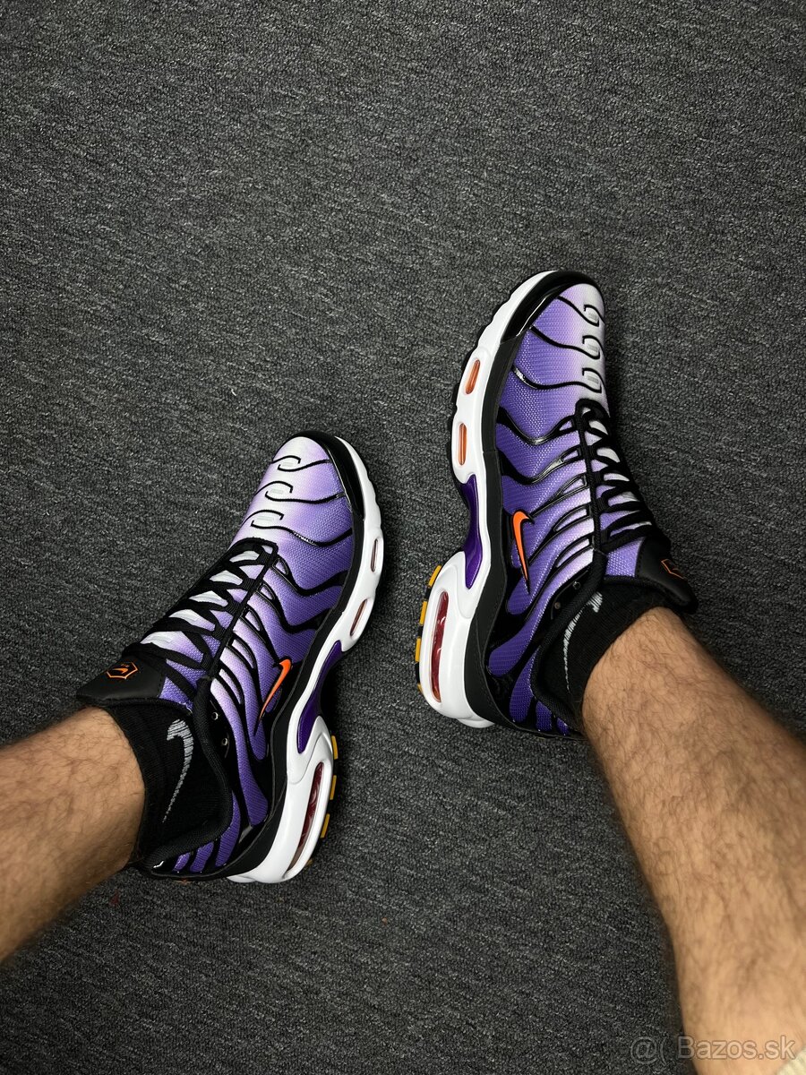 Nike Air Max Plus "Voltage Purple/Total Orange/Purple Agate"