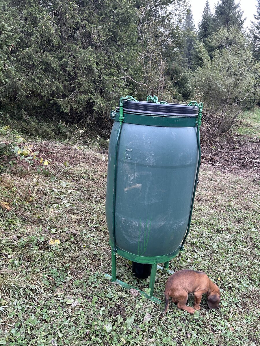 Krmné zariadenie pre zver