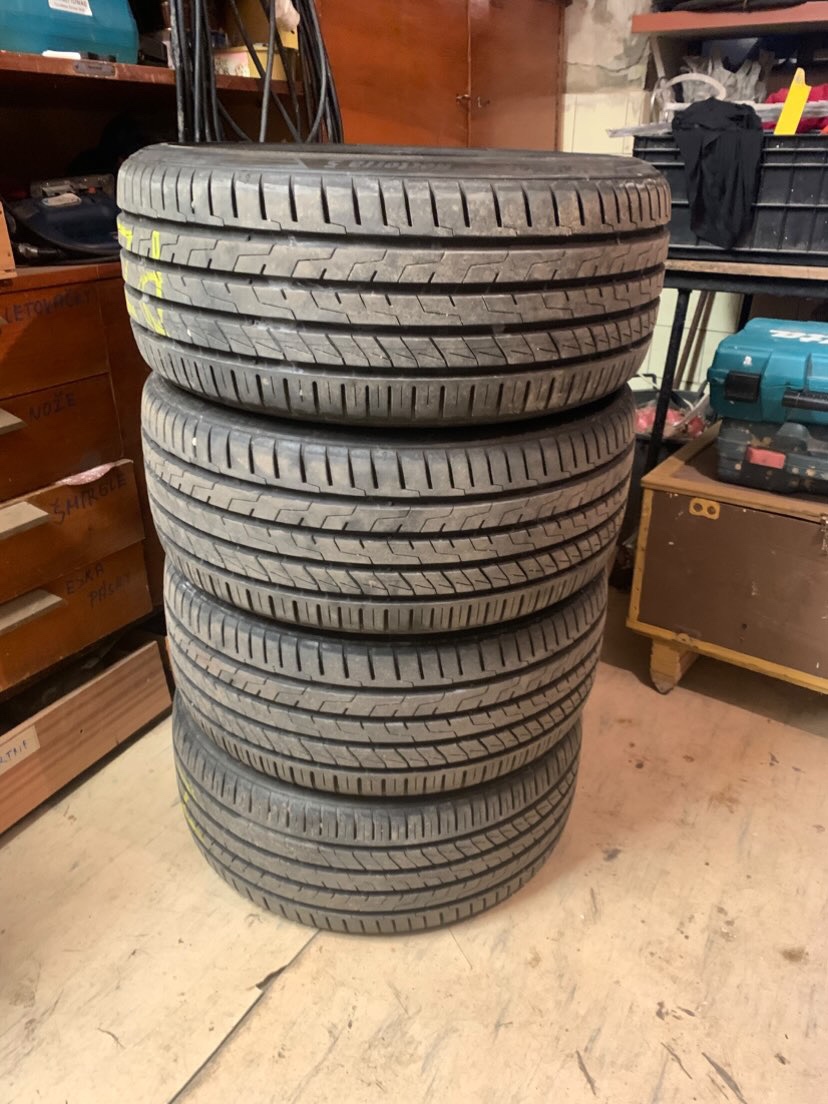 Letné gumy 225/40 r18