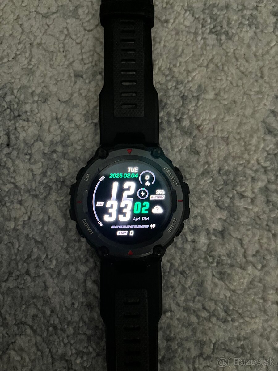 Smart hodinky Amazfit T-Rex Pro v čiernej farbe