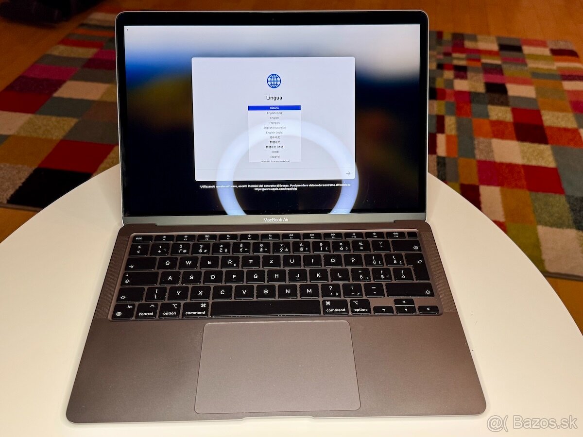 Macbook Air M1 8/256 SK (Space Grey) Dobry Stav