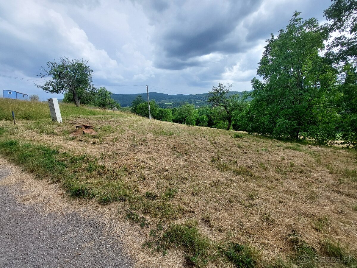 Slnečný pozemok v Polianke 3400m2