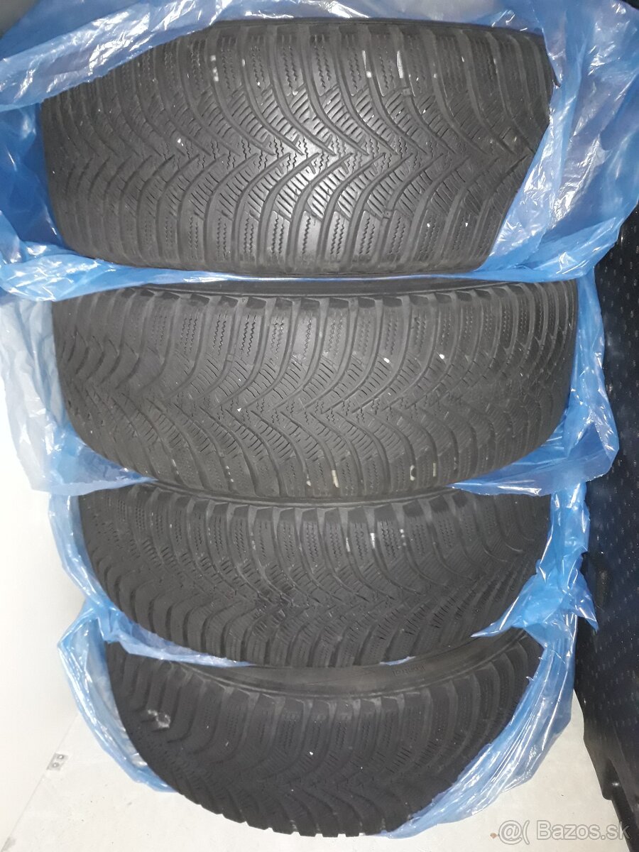 4ks zimne pneu 205/55 R16 HANKOOK na plechovych diskoch