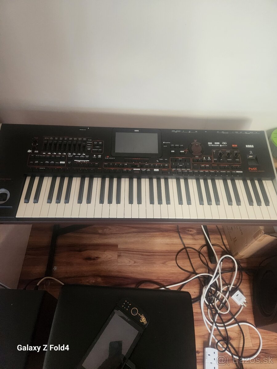 Korg pa4x