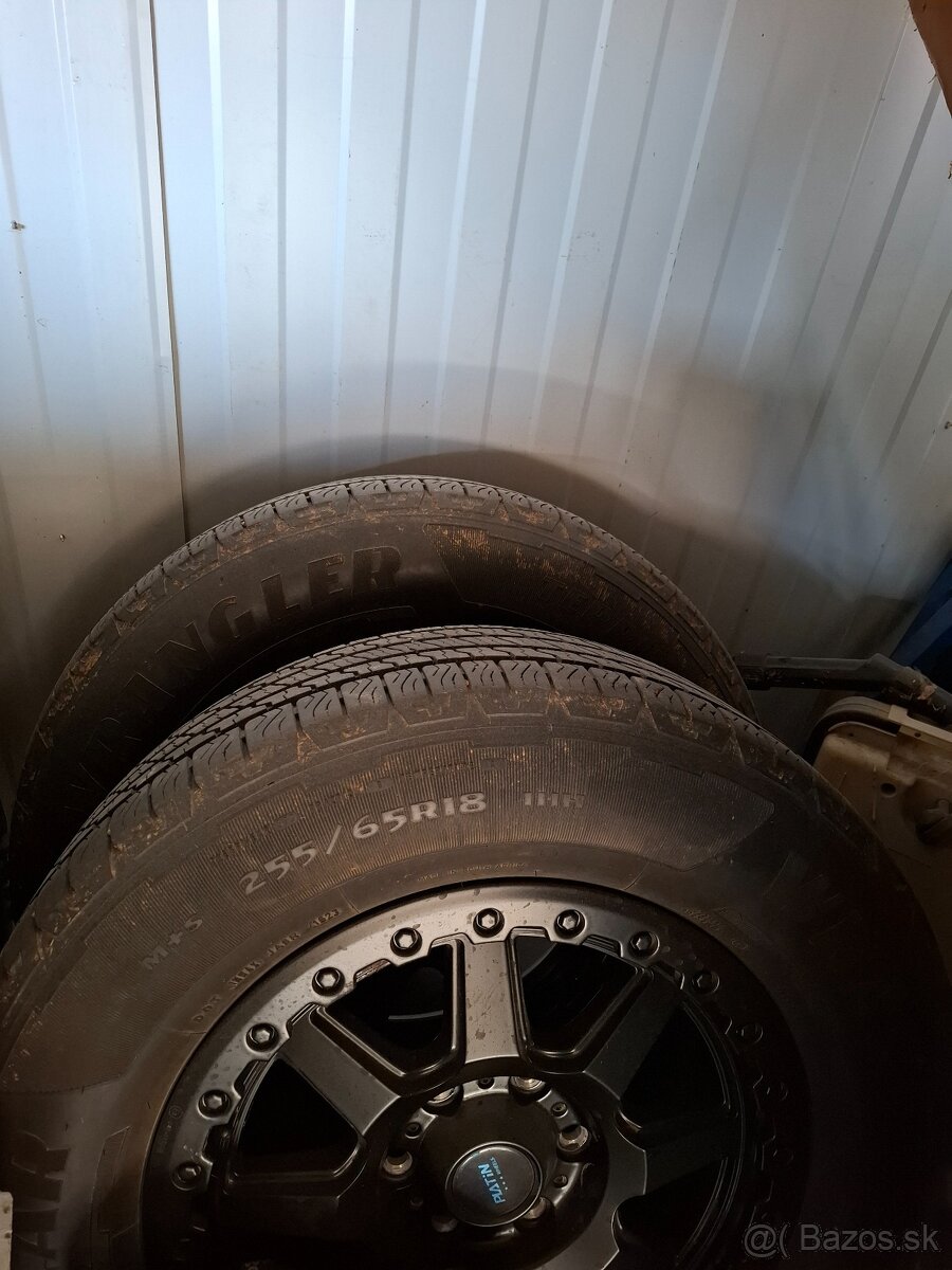 ford ranger 255/65 R18   stred.dier 93,1 et 55