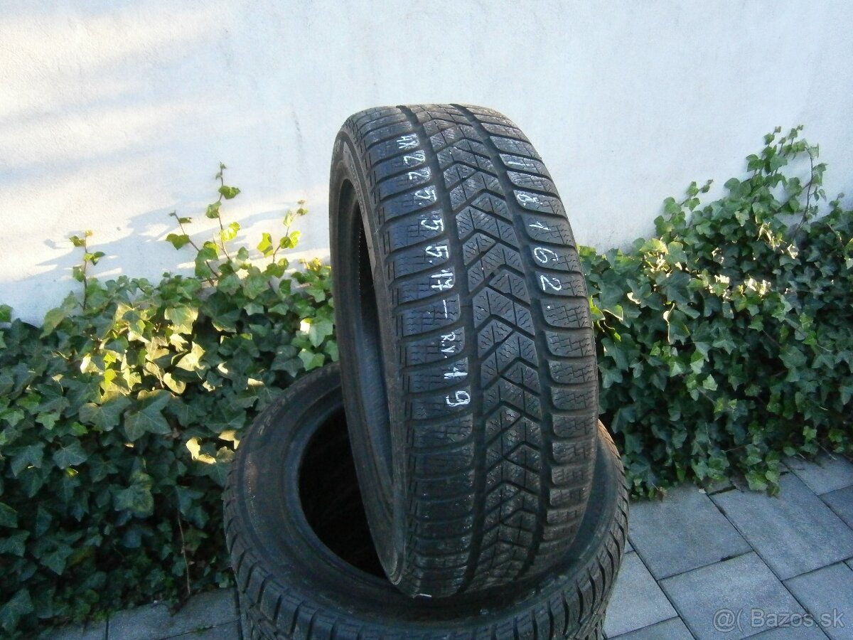 Predám 4x zimné pneu Pirelli 225/55 R17 101VXL