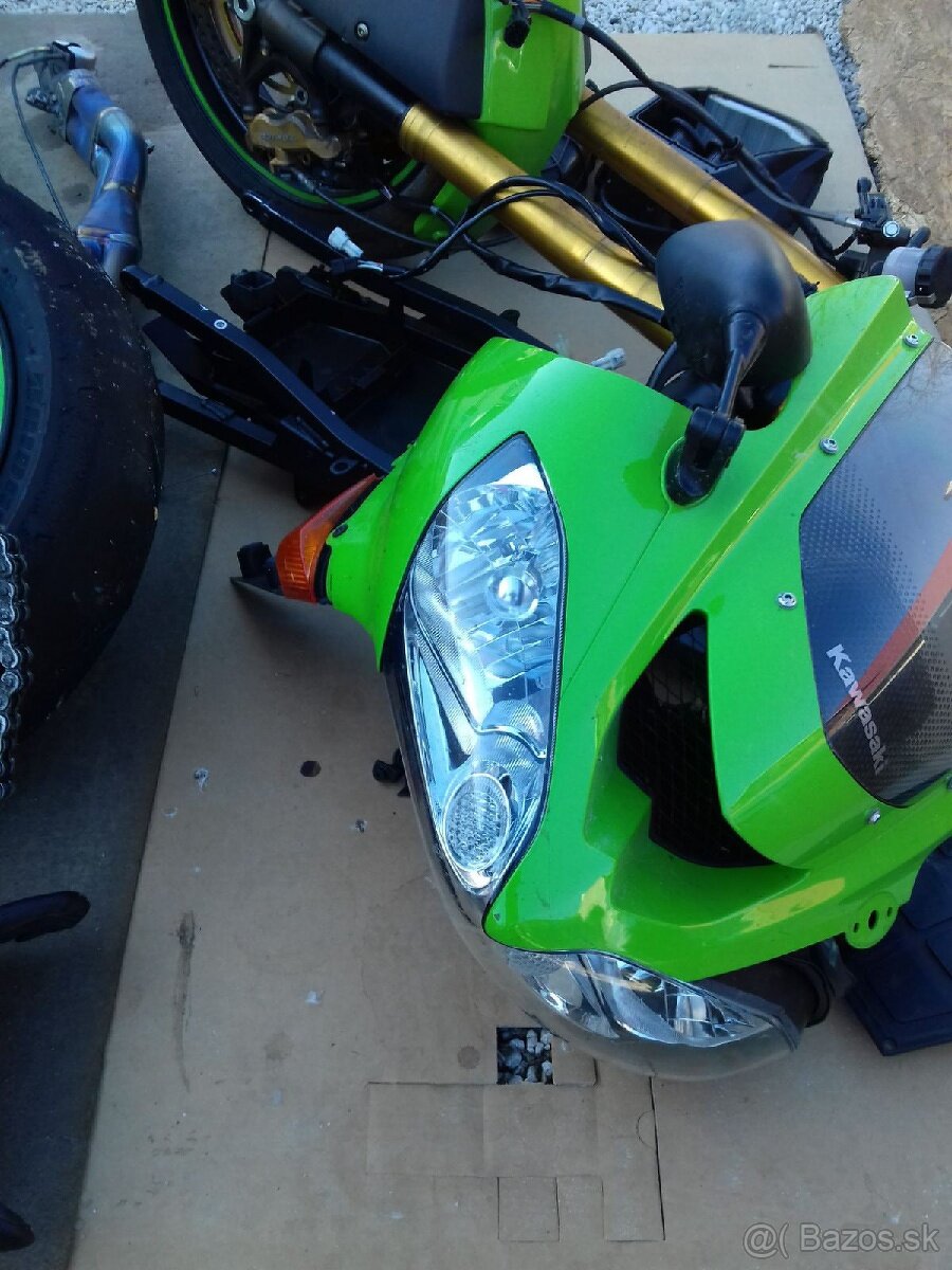 Na ND Kawasaki Ninja  ZX 10R.