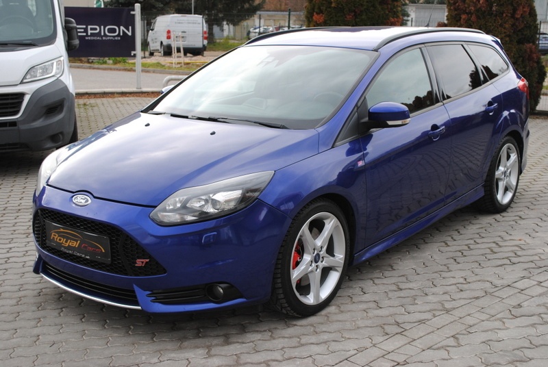 Ford Focus Kombi 2.0 EcoBoost SCTi ST R