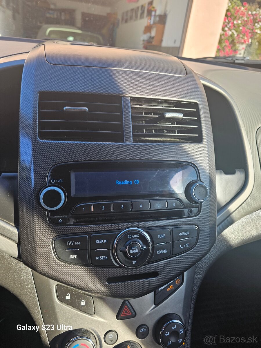 CHEVROLET AVEO T300 AUTORADIO