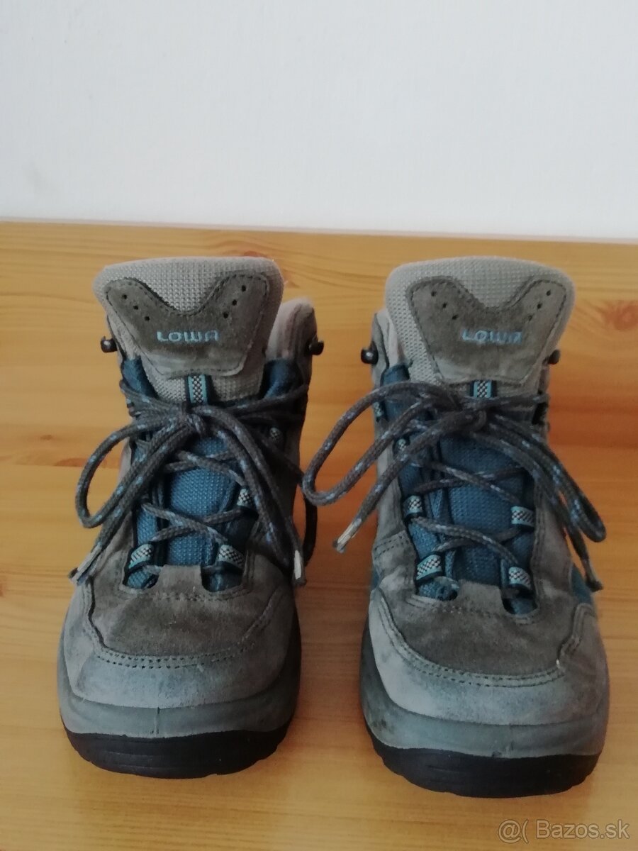 DETSKÉ ČLENKOVÉ TOPÁNKY - GORE-TEX LOWA