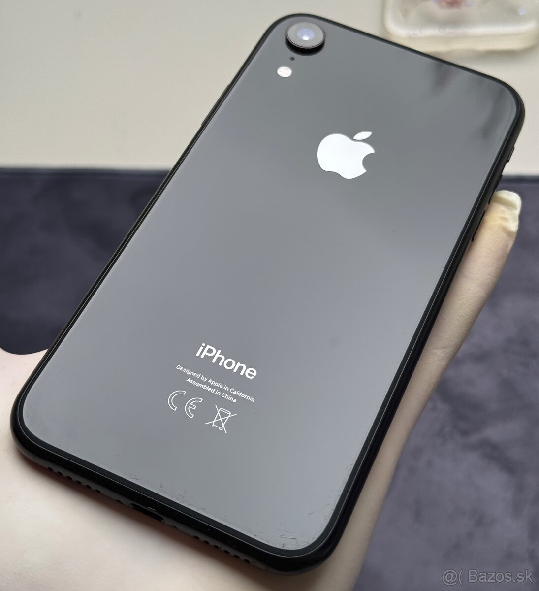 Apple iPhone Xr 64 GB Black / 85% batéria