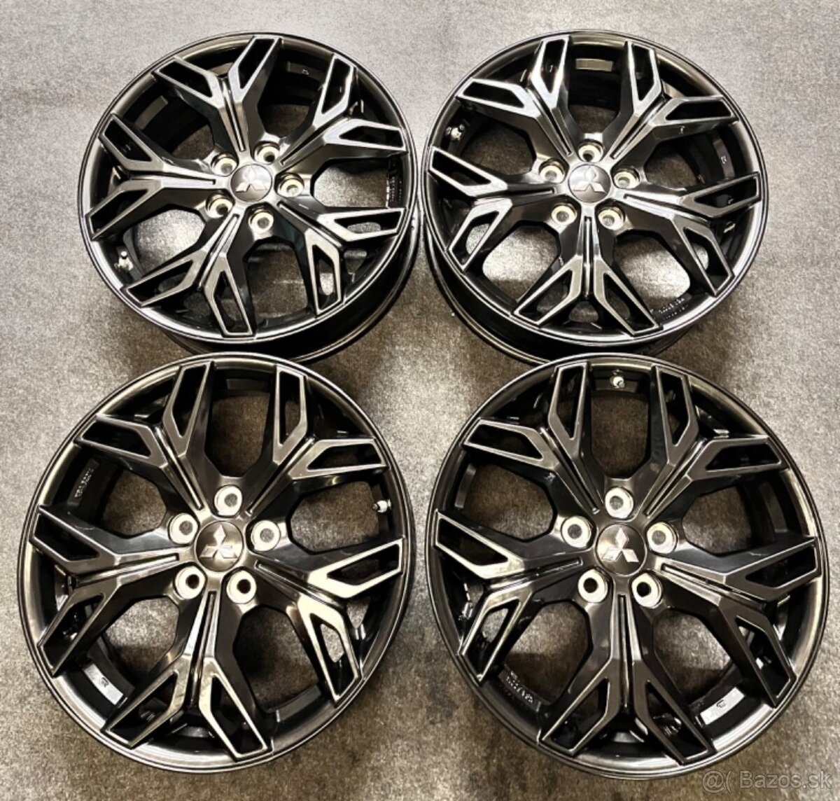 5x114,3 R18 Originál alu Mitsubishi Outlander a Eclipse TOP