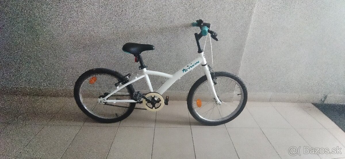 Predám bicykel b twin 20" kolesa. Servisovaný. Málo jazdený,