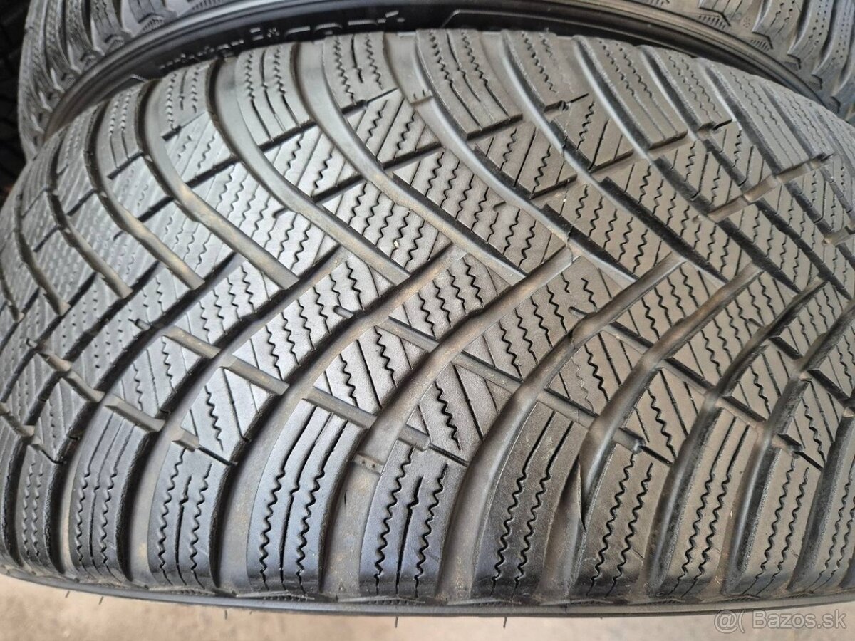 225/45 r17 zimné 2 ks HANKOOK dezén 6,9 mm DOT2022