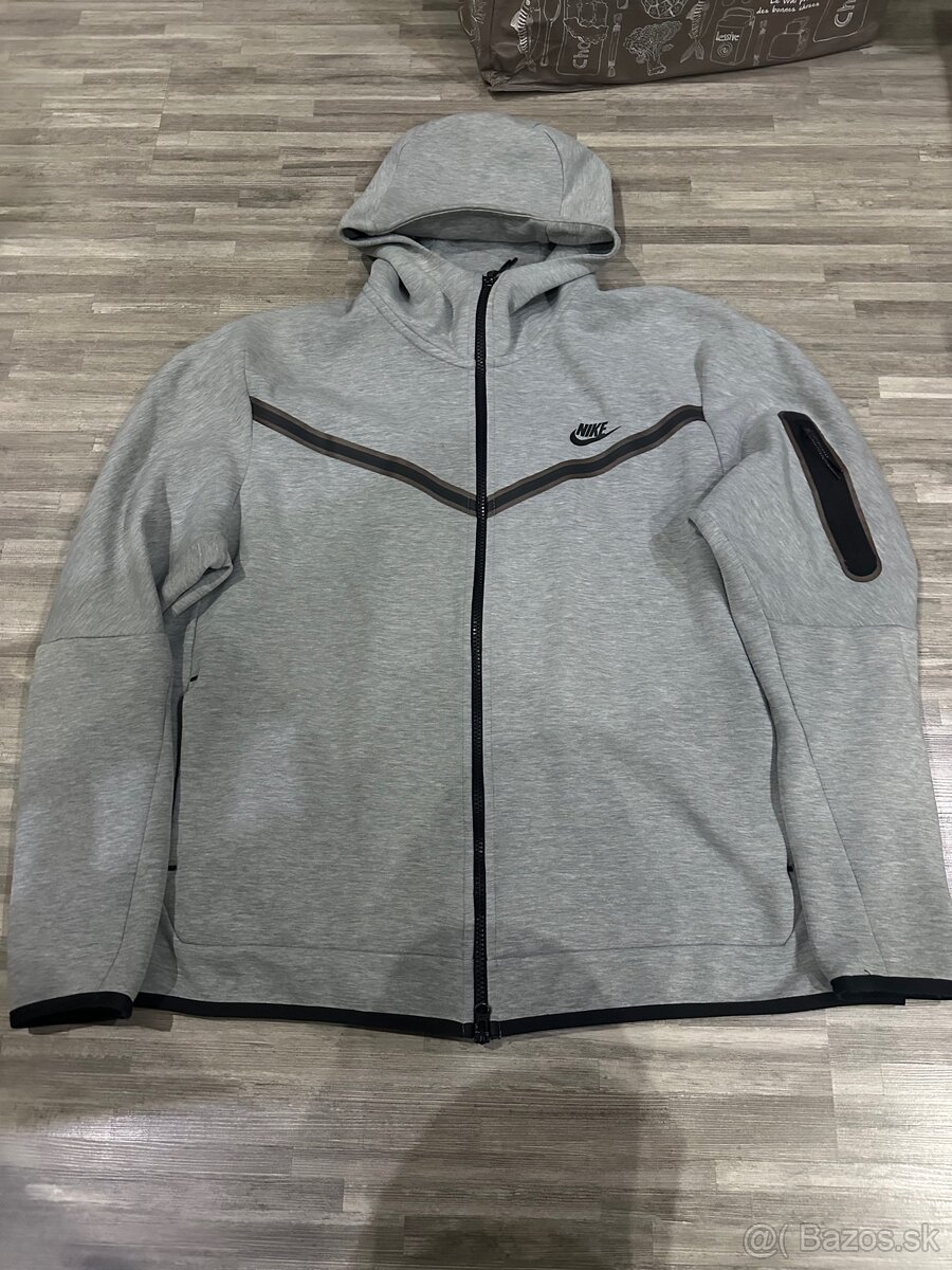 Nike Tech Fleece Vrch Mikina