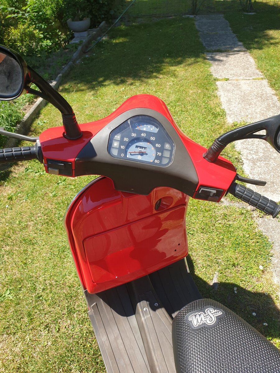 piagio vespa 50