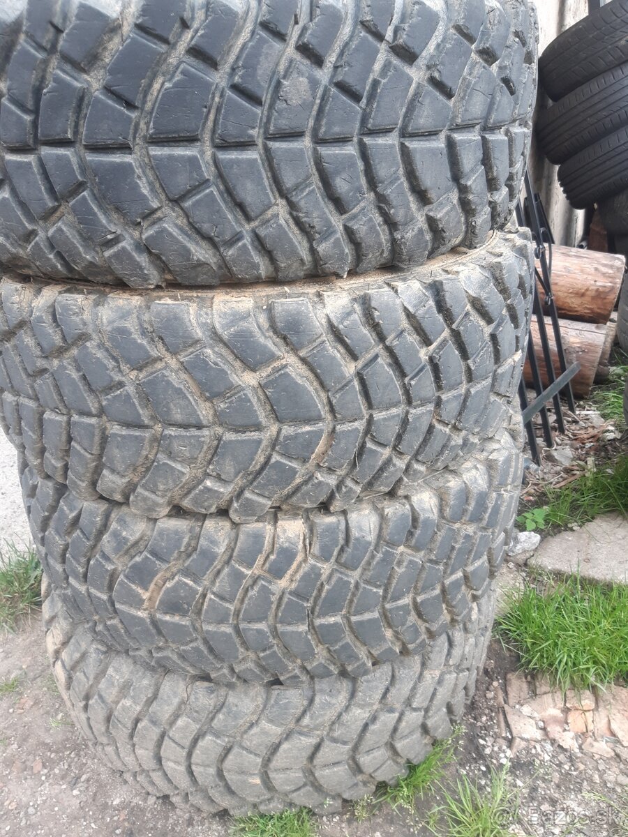 Offroad pneu 265/70r15