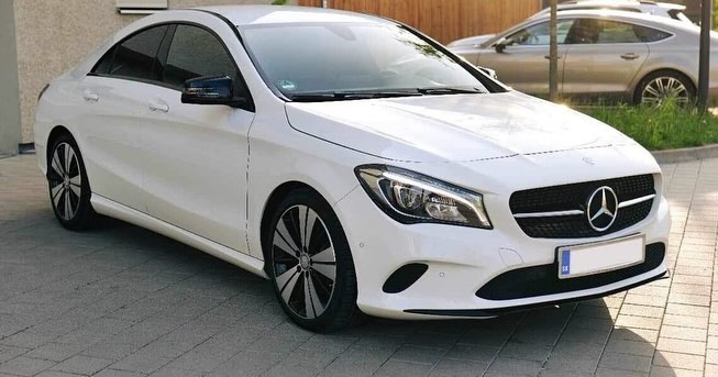 Mercedes-Benz CLA 220d 4matic A/T Možný odpočet DPH