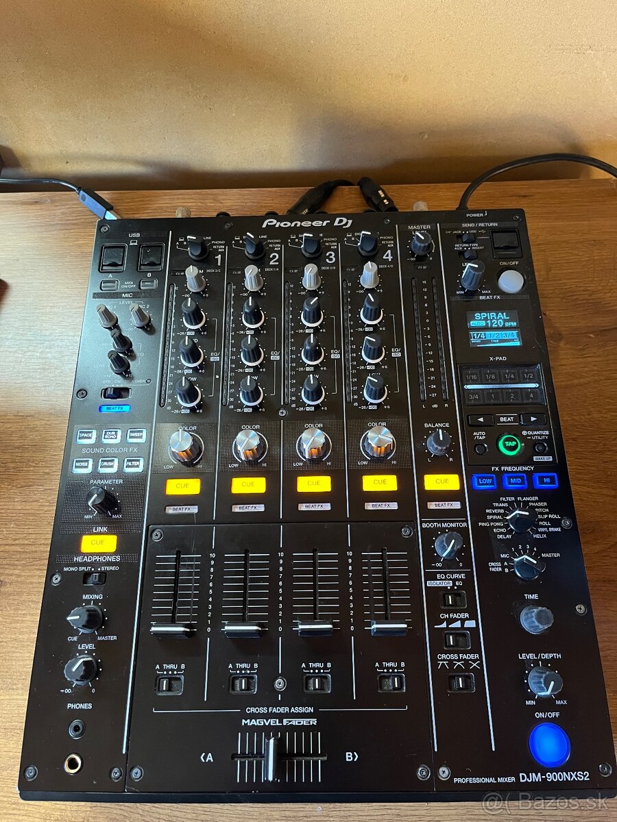 Pioneer DJ DJM 900NXS2