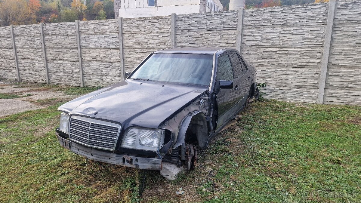 Mercedes Benz W124 230E benzin