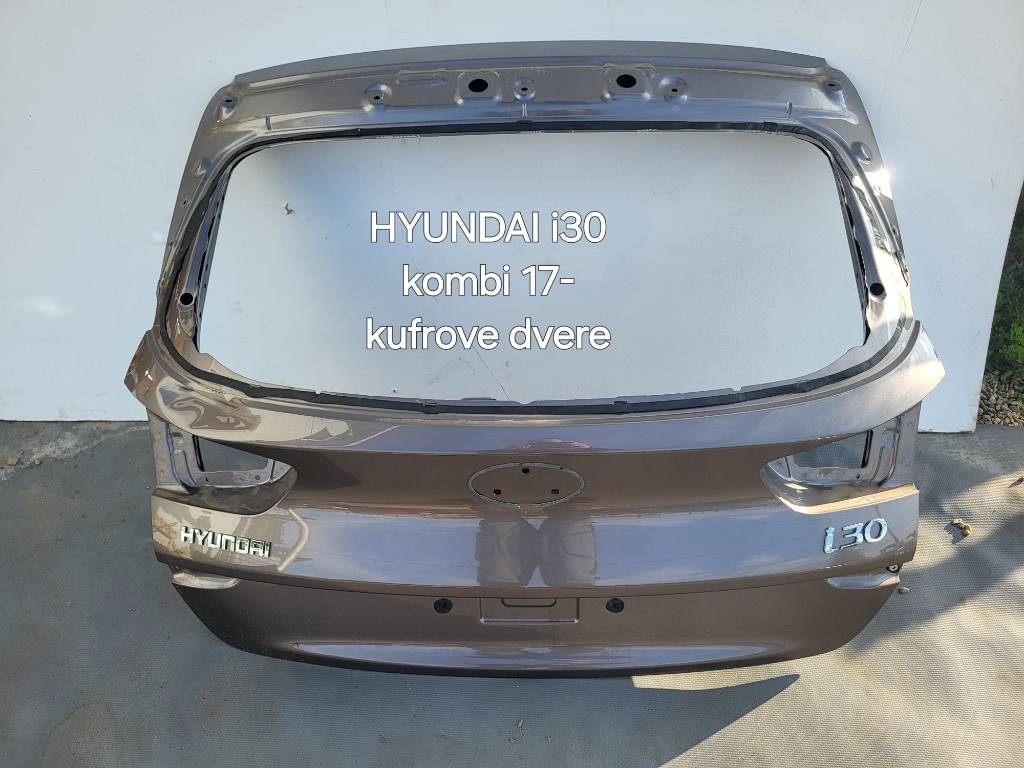 HYUNDAI i30 kombi 17- kufrove dvere