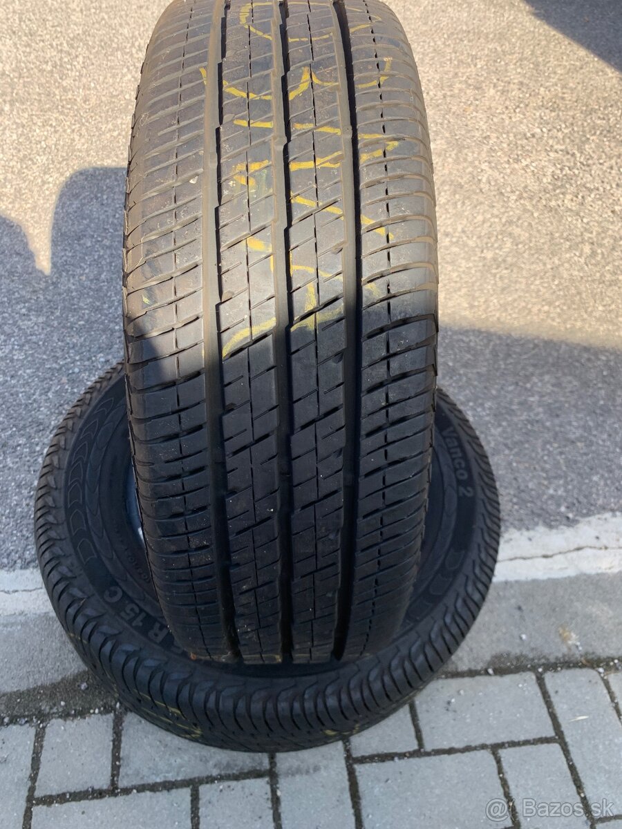 215/65R15C Continental