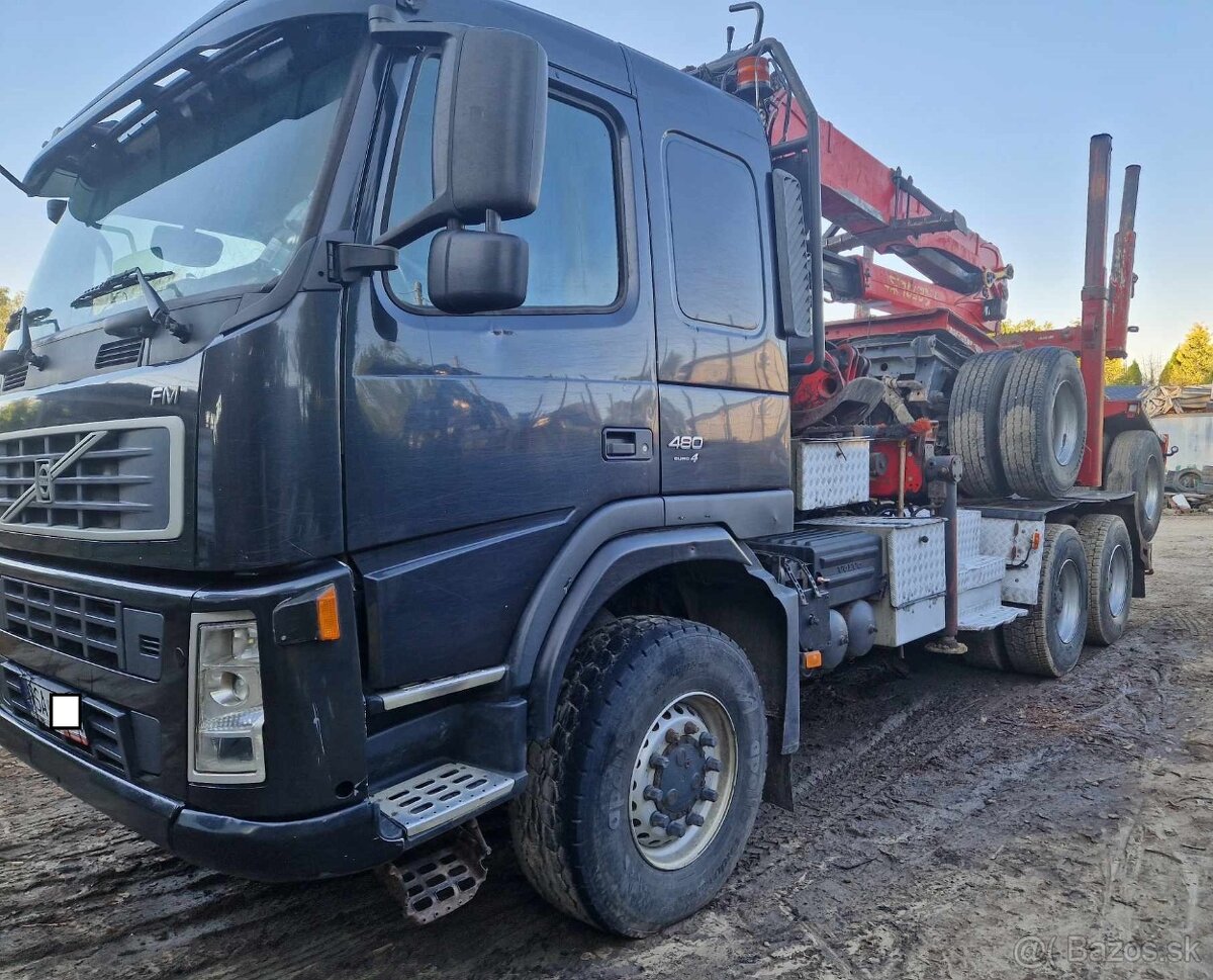 LESOVOZ VOLVO FM 480 6X6 EPSILON 260L+Huttner