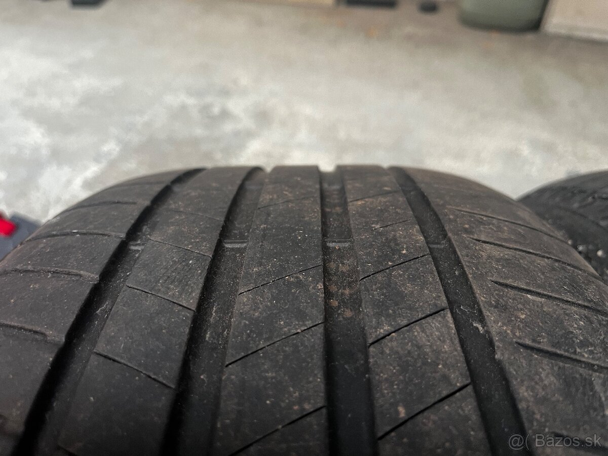 245/45 R18 letne